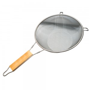 Strecuratoare bucatarie cu maner de lemn, 24 cm