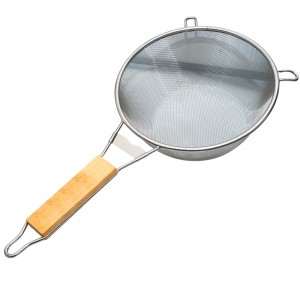 Strecuratoare bucatarie cu maner de lemn, 20 cm